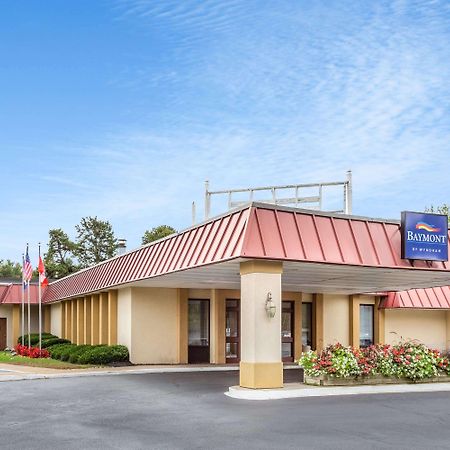 Baymont By Wyndham Queensbury/Lake George Екстериор снимка