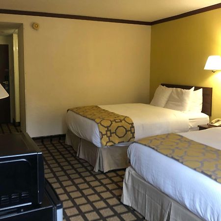 Baymont By Wyndham Queensbury/Lake George Екстериор снимка