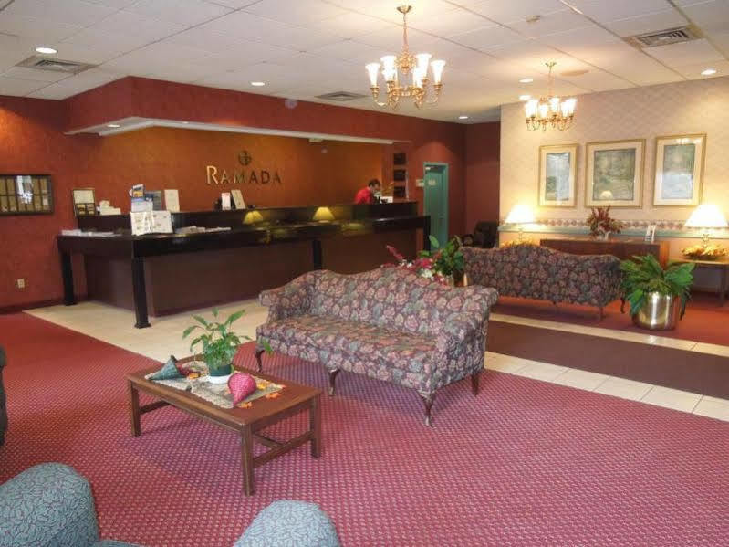 Baymont By Wyndham Queensbury/Lake George Екстериор снимка